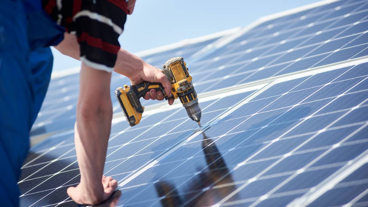 Solar PV Maintenance & Repairs Background